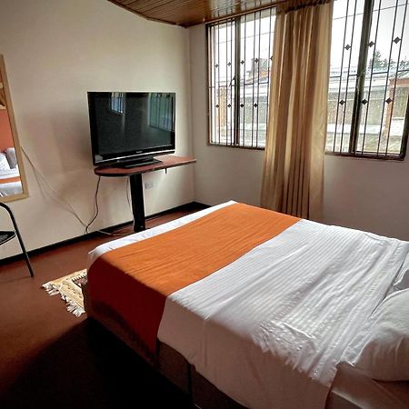 Way Maker 1 Hotel Bogota Ngoại thất bức ảnh