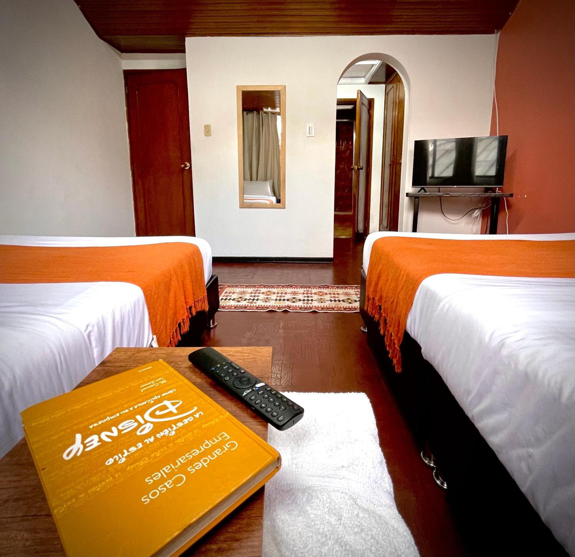 Way Maker 1 Hotel Bogota Ngoại thất bức ảnh